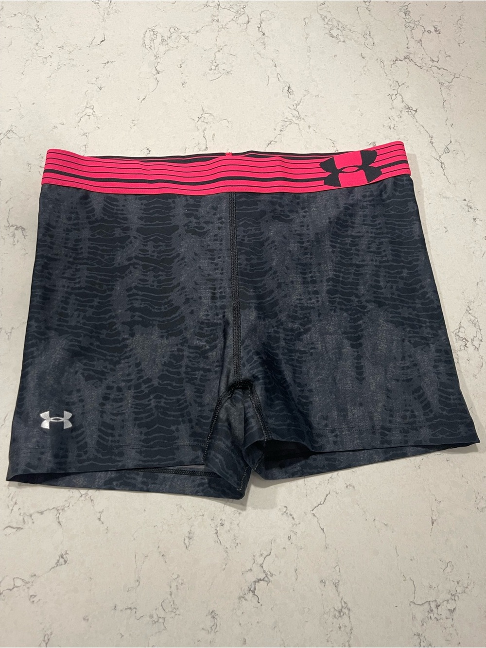 Under Armour Women’s Black Performance Compression Shorts size Medium